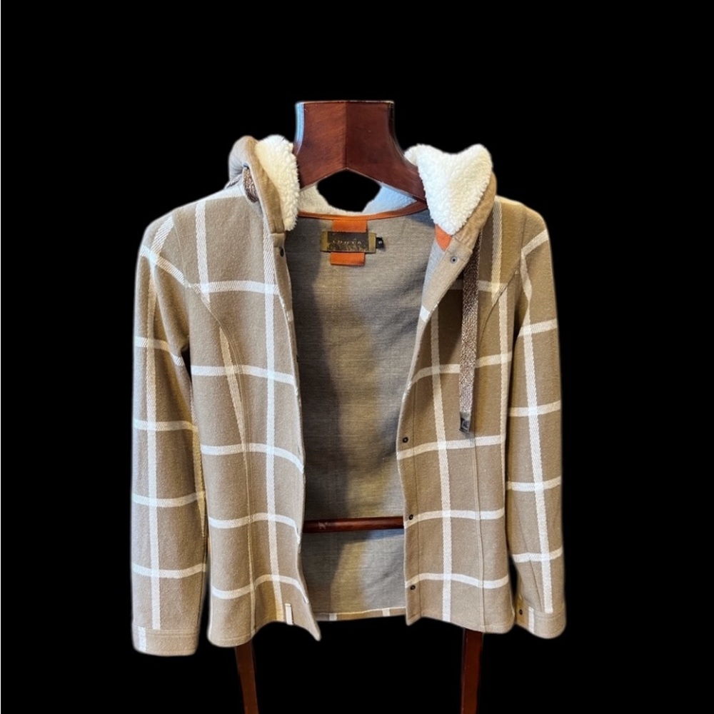 Luhta hoodie sweater used once size S